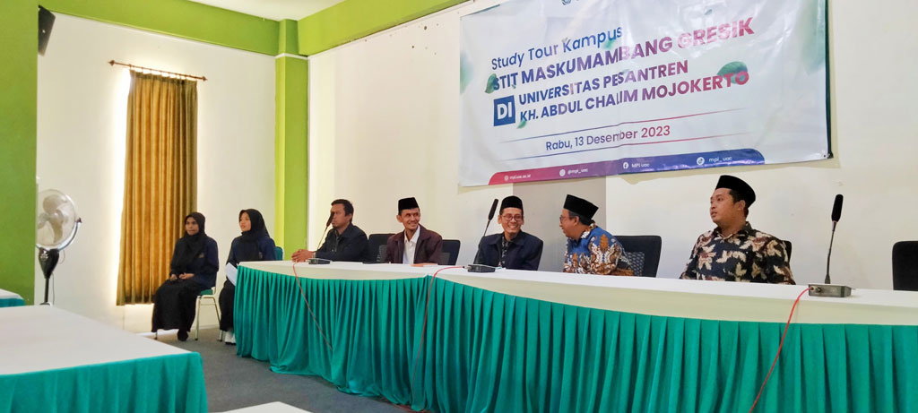 Menguatkan Program Kerja, BEM STIT Maskumambang Studi Banding di Fakultas Tarbiyah Universitas Pesantren KH Abdul Chalim Mojokerto